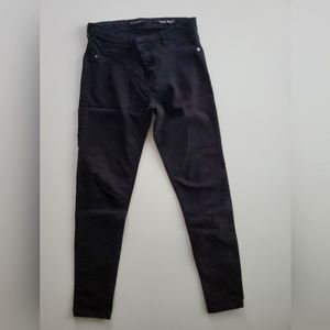 🖤 Everyday Comfort in Style: Black Low Rise Skinny Jeans 👖